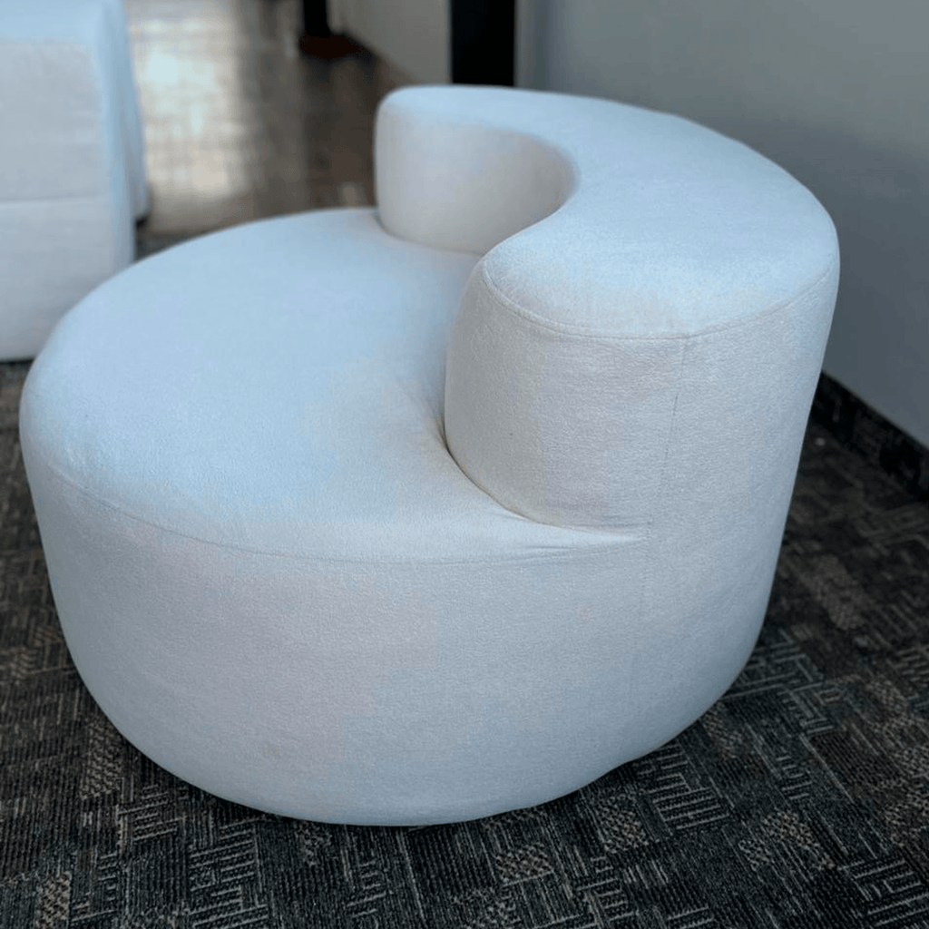Poltrona Iris na Caixa - Design Orgânico e Praticidade Inovadora