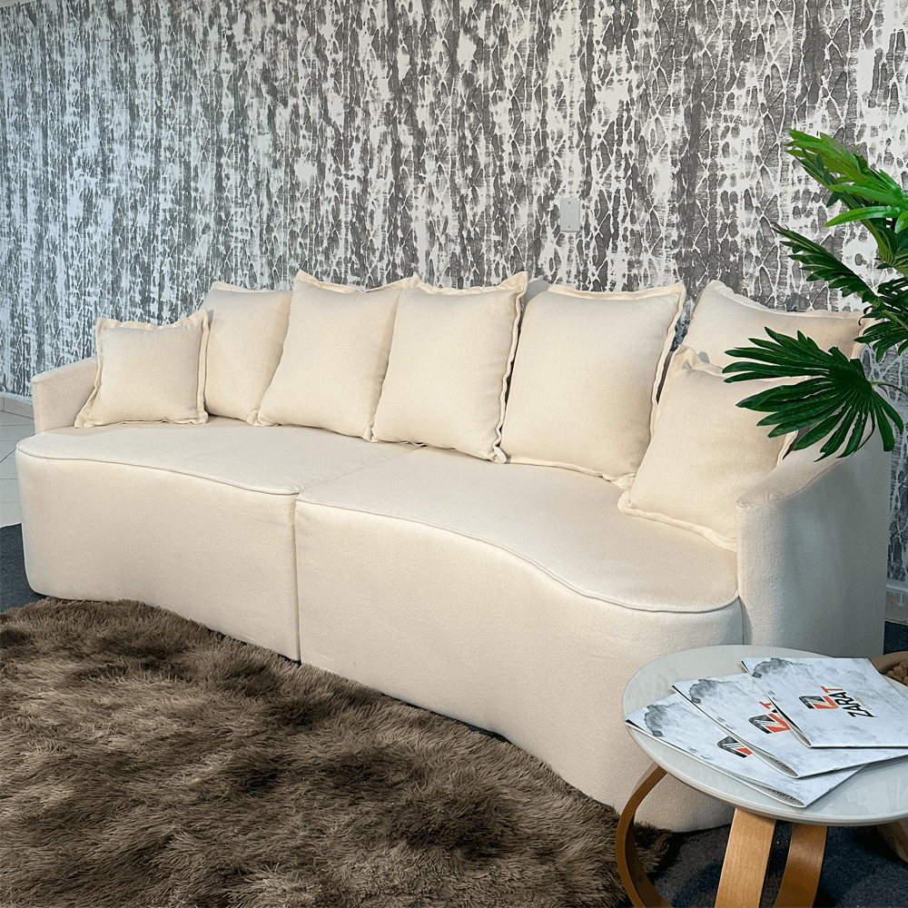 Sofá ANDRÔMEDA fixo com linhas orgânicas - 2,3m a 2,9m